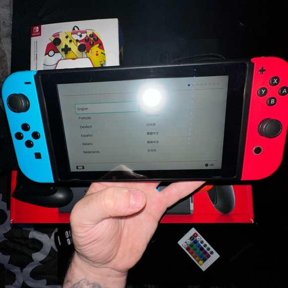 Nintendo switch Neon blue & red - Picture 8 of 15